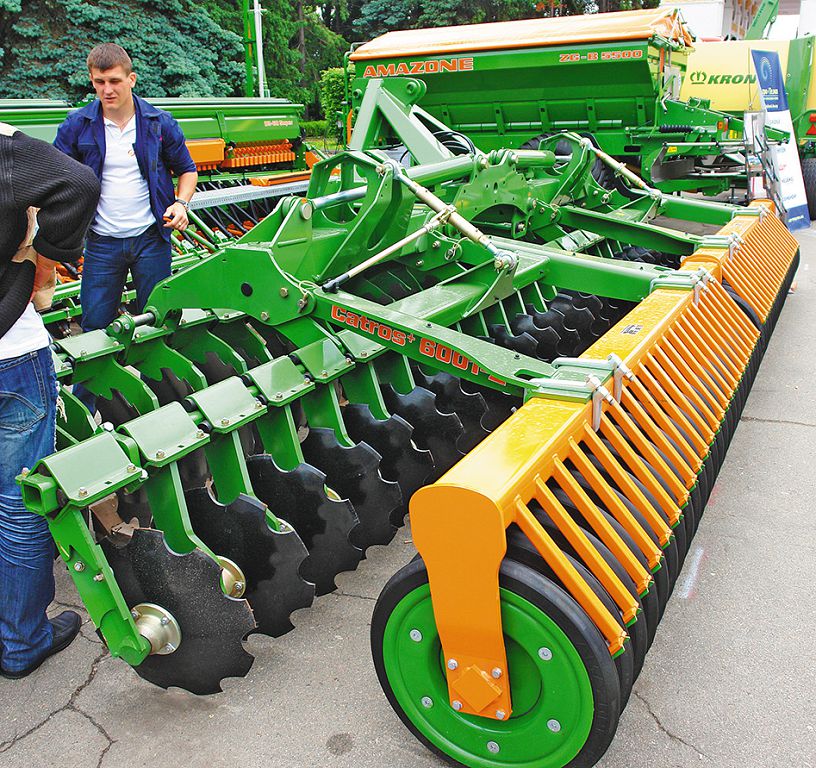 Компактный навесной лущильник Catros