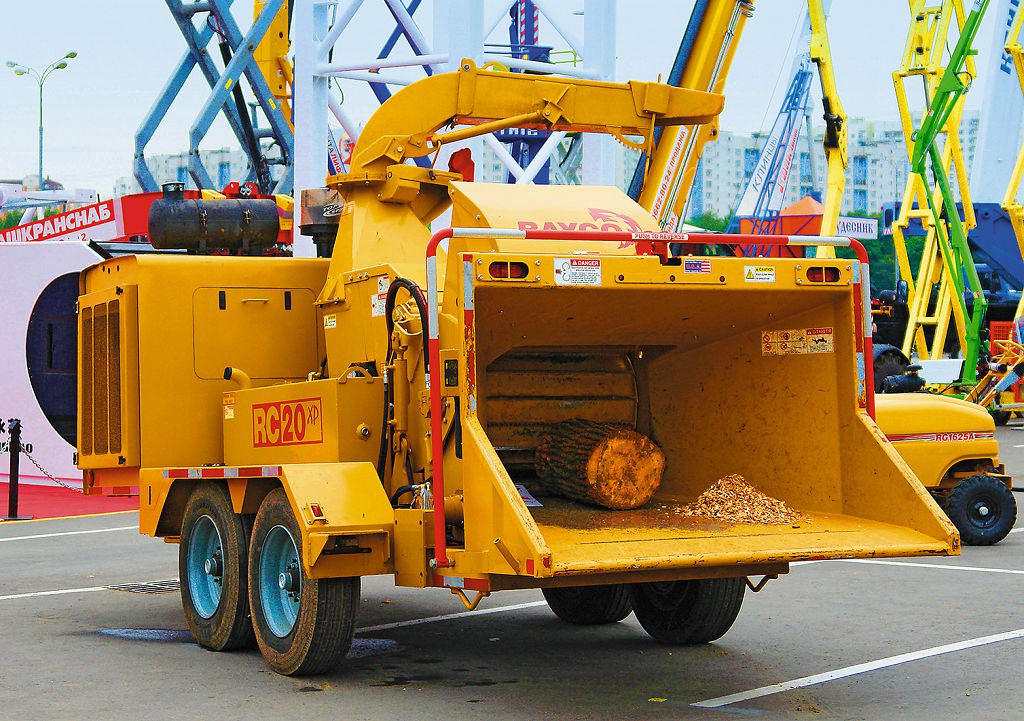 Фото 1. Rayco RC 20 XP Brush Chipper с 225-сильным турбодизелем