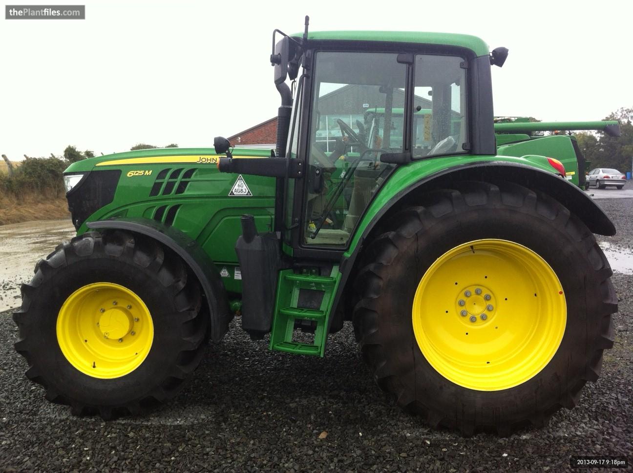 Фото 1. Стосильные универсалы. John Deere